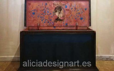 Decoración de muebles Estilo Boho Chic en baúles antiguos vintage