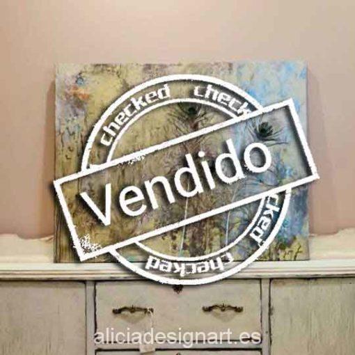 Cuadro mix media sobre lienzo pavo real- Taller decoracíon de muebles antiguos Madrid estilo Shabby Chic, Provenzal, Rómantico, Nórdico