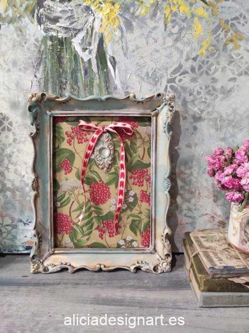 Cuadro decorativo con papel de arroz, marco resina, flores del bosque - Taller decoración de muebles antiguos Madrid estilo Shabby Chic, Provenzal, Romántico, Nórdico