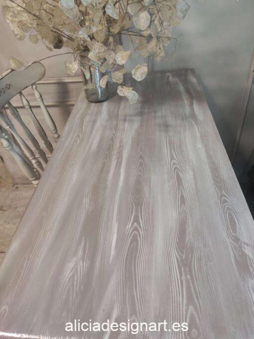 Ejemplo de mesa cuyo sobre ha sido decorado con el veteador Cadence ref 889010 - Taller decoración de muebles antiguos Madrid estilo Shabby Chic, Provenzal, Romántico, Nórdico