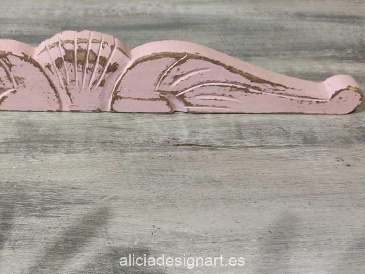 Copete walldecor decorado estilo Shabby Chic en color rosa - Taller de decoración de muebles antiguos Alicia Designart Madrid