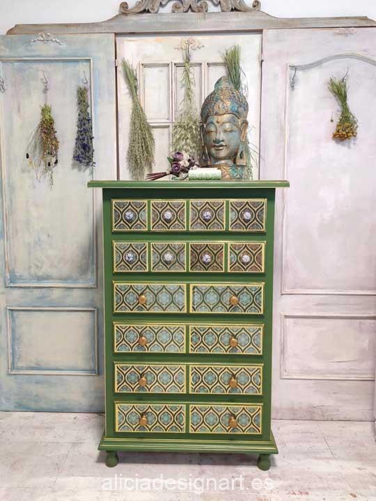 Sinfonier estilo bohemio verde y dorado decorado por encargo - Alicia Designart, tienda y taller de decoración de muebles antiguos en Madrid