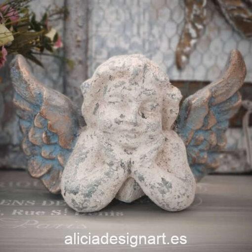 Cabeza de ángel con alas apoyado sobre sus brazos, en resina de poliuretano para decorar, ref.: 1474 - Taller decoración de muebles antiguos Madrid estilo Shabby Chic, Provenzal, Romántico, Nórdico