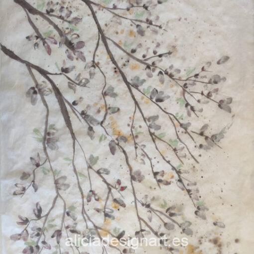 Mashu, Papel de arroz pintado a mano alzada con motivos florales inspirados en Japón, por Alicia Domínguez López - Taller de decoración de muebles antiguos y obras de arte Alicia Designart Madrid