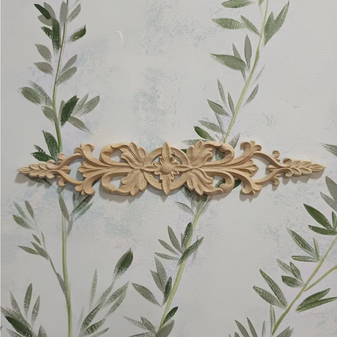 Aplique decorativo de madera con motivos florales Persefone - Taller de decoración de muebles antiguos Alicia Designart Madrid estilo Shabby Chic, Provenzal, Romántico, Nórdico