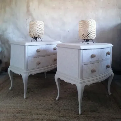 Mesillas Lumière decoradas por Pintando Sueños - Alumna del Taller de decoración de muebles antiguos Alicia Designart Madrid. Muebles de colores, productos y cursos de decoración.
